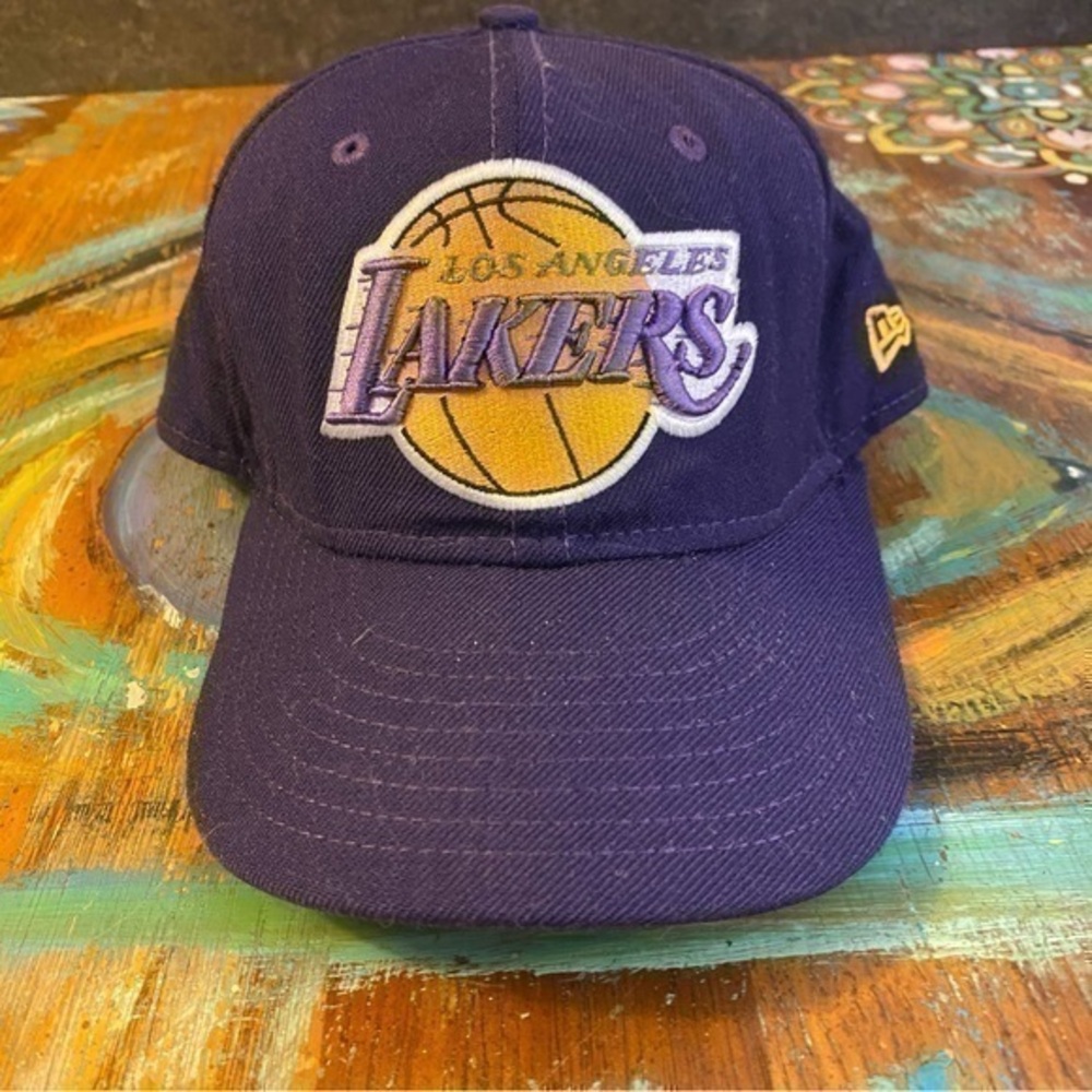 Purple Los Angles Lakers New Era 7 1/4 Fitted Hat!